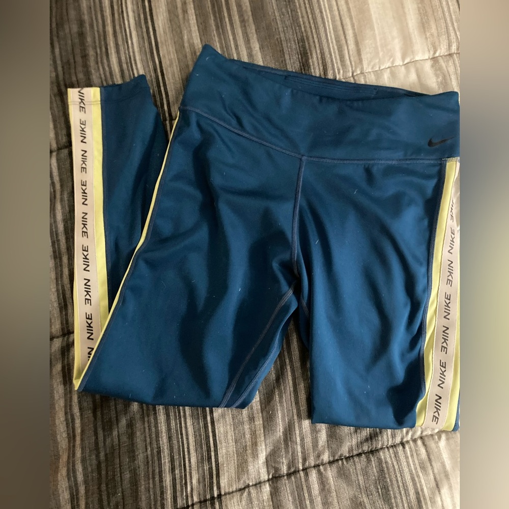 Nike leggings
